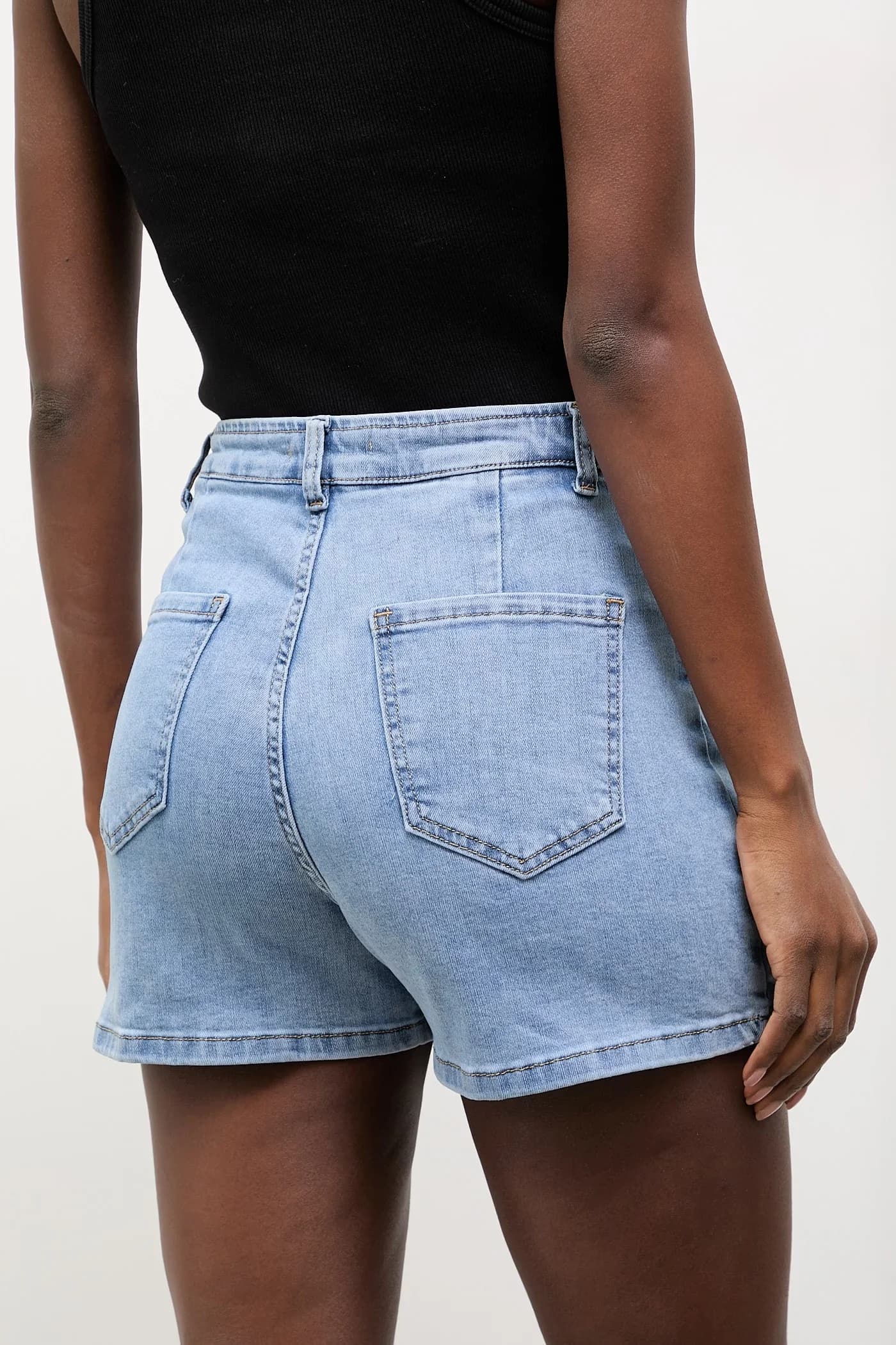 Джинсовая юбка и брюки - фото 4