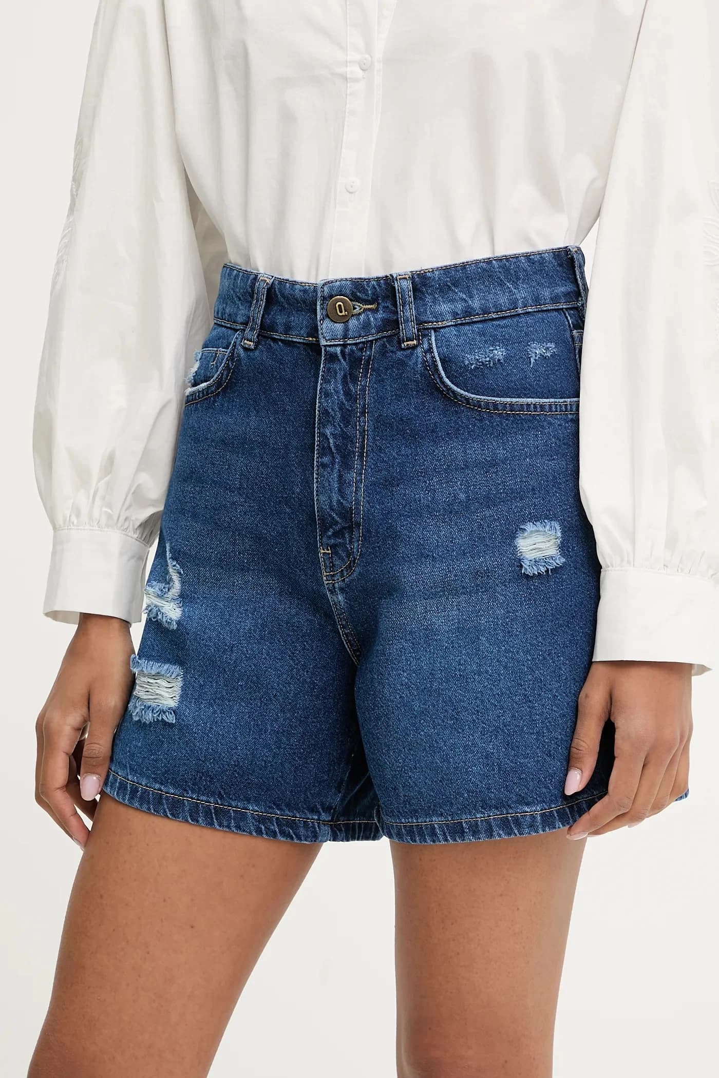 Джинсовые шорты