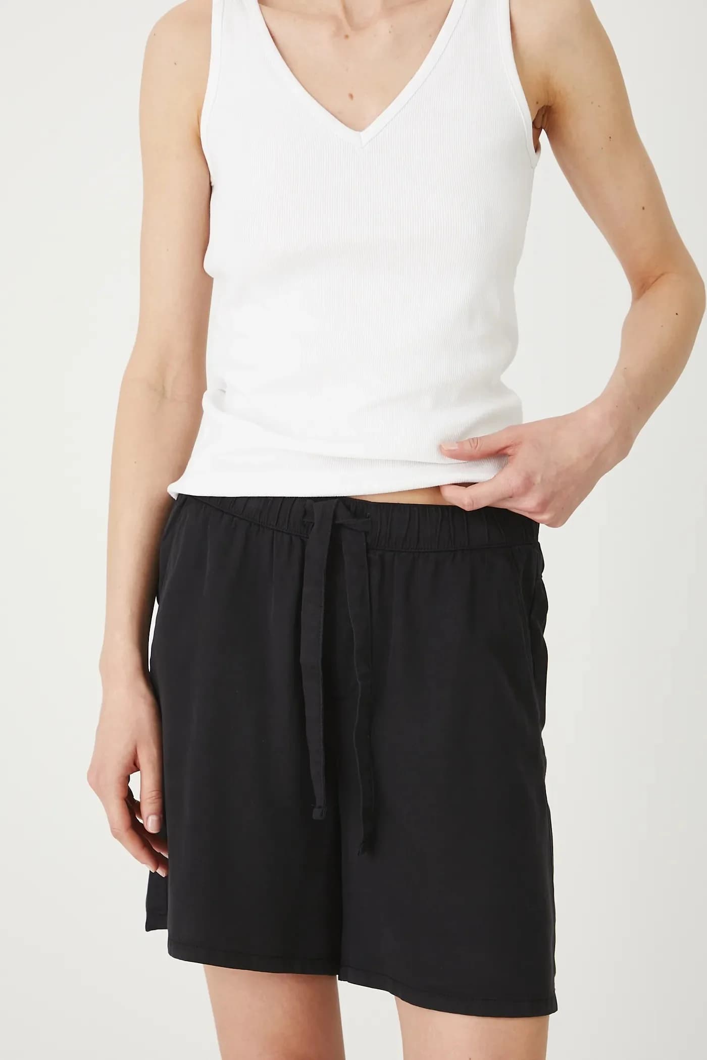 Шорты - фото 4