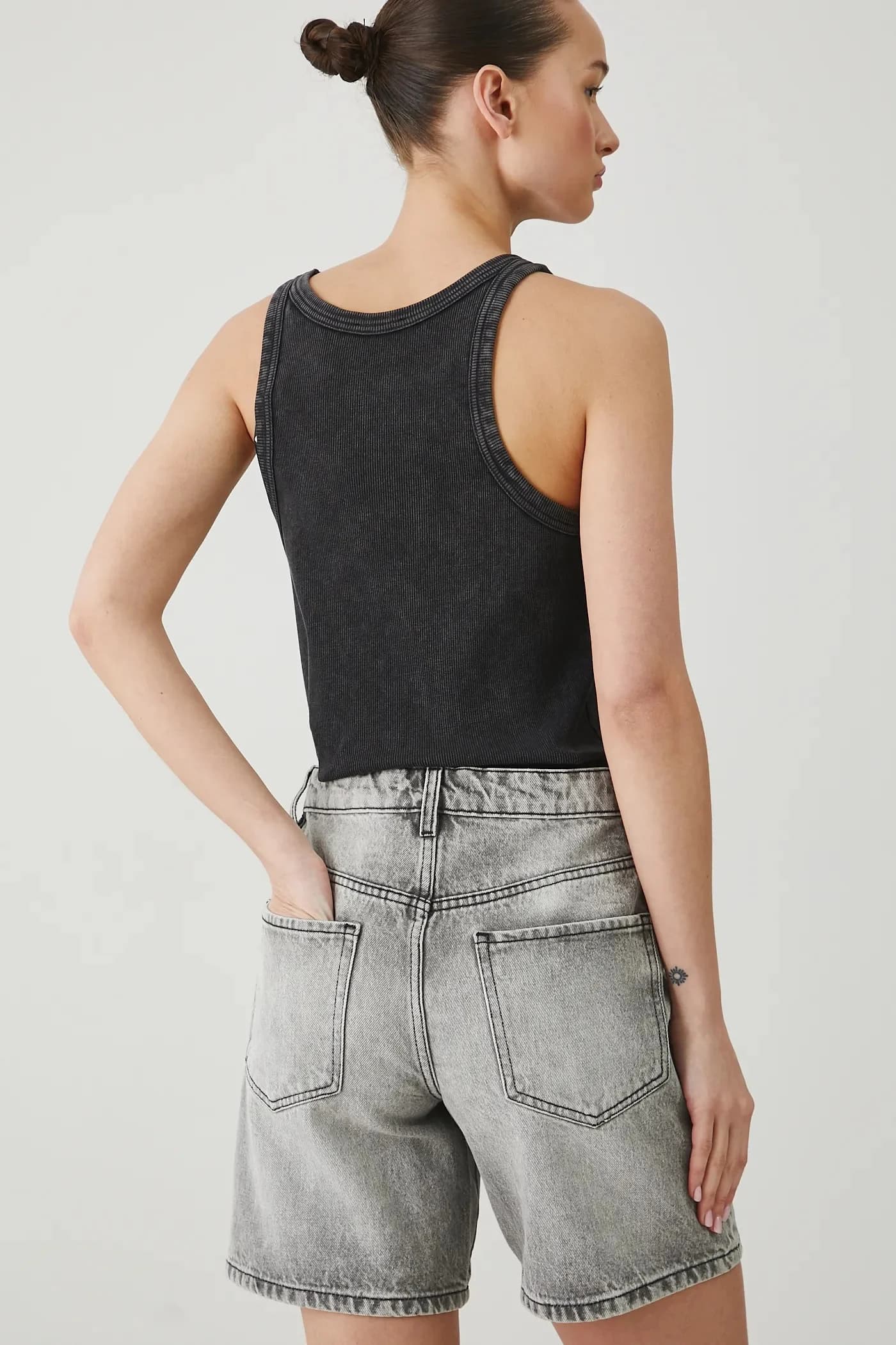 Хлопковые джинсовые шорты - фото 2