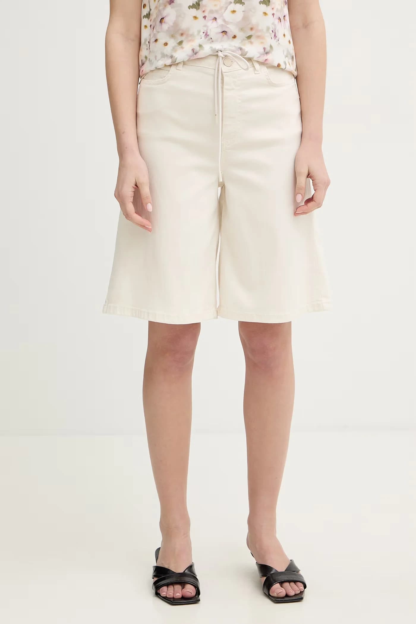 МЛМКВАСАР шорты