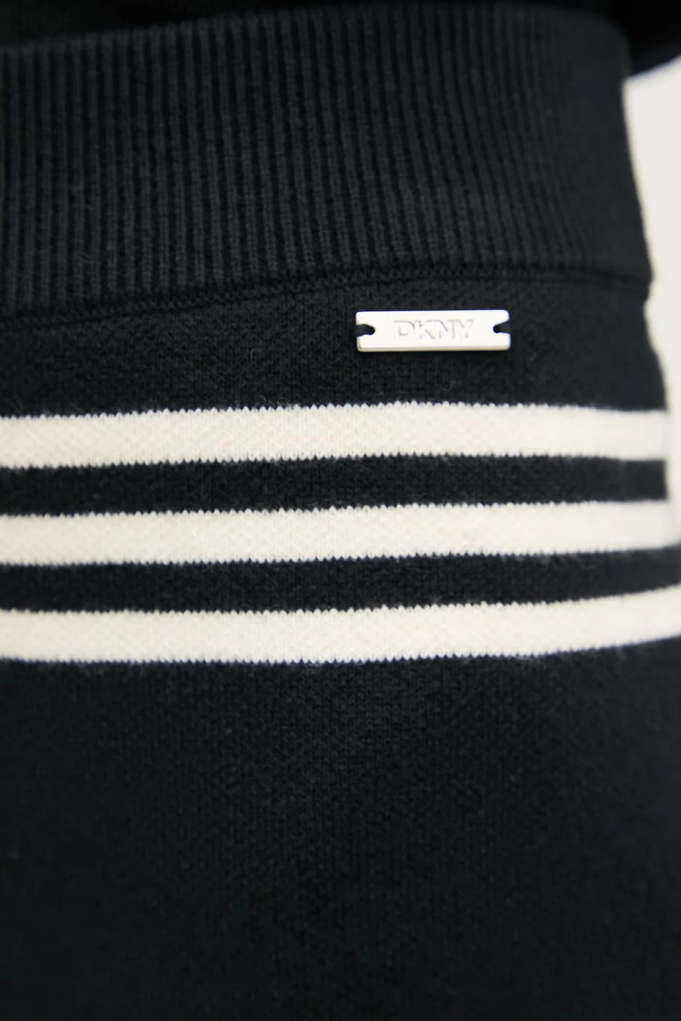 Шорты - фото 4