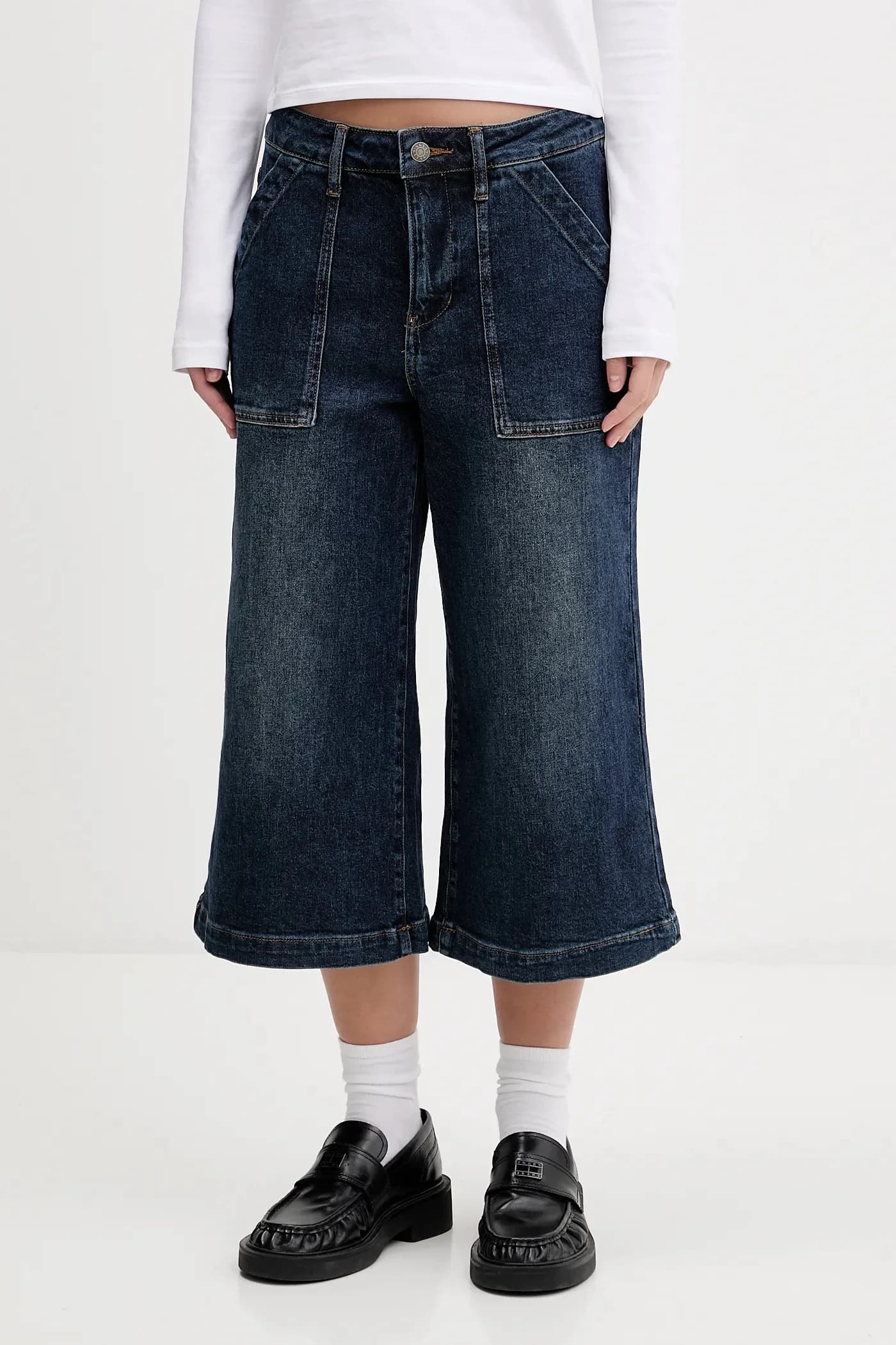 Джинсовые шорты