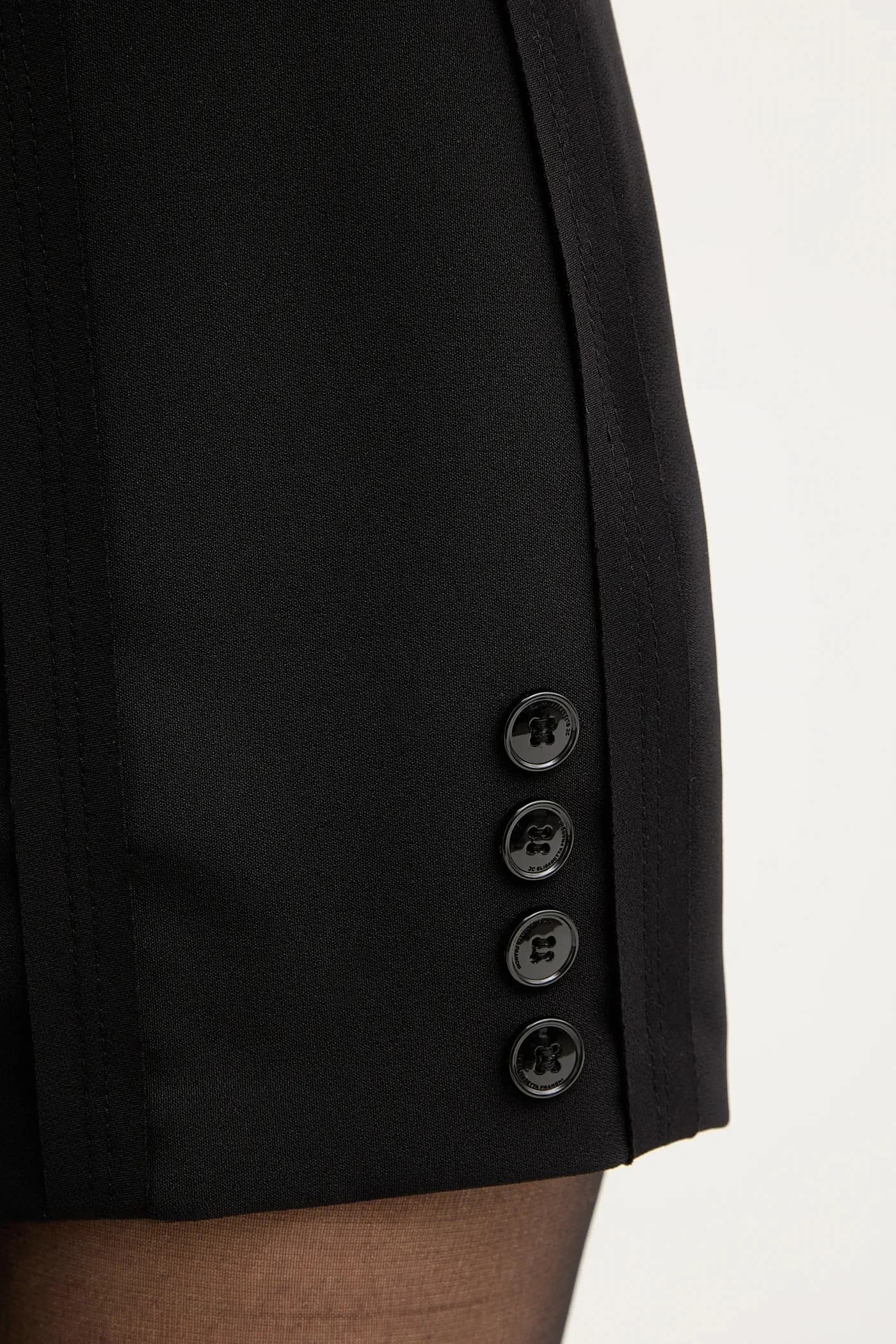 Шорты - фото 5