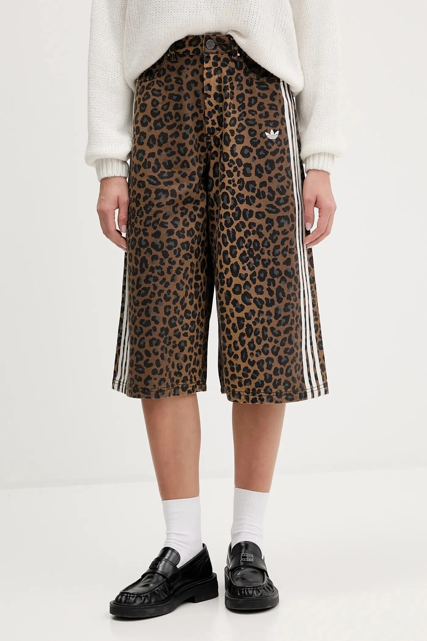 Джинсовые шорты