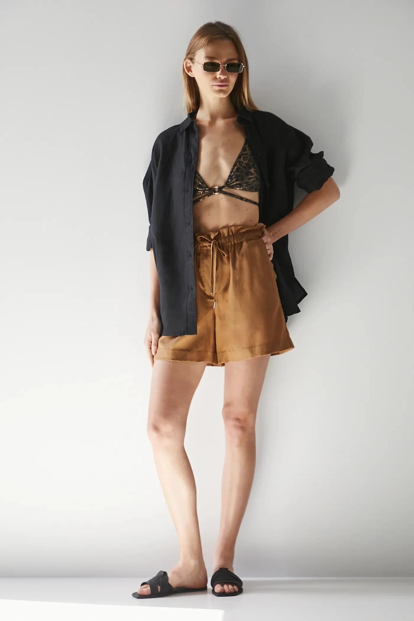 Шорты из смесового льна