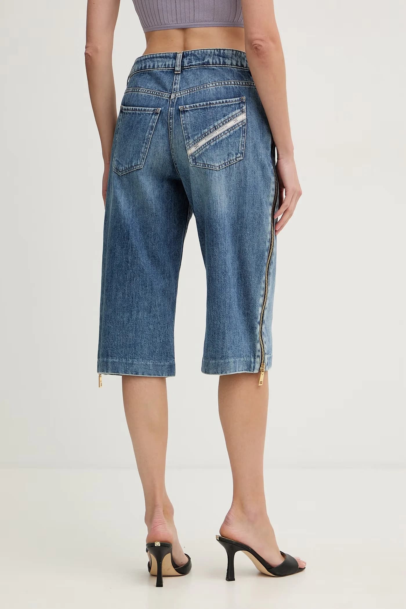 Женские джинсовые шорты-бермуды - фото 3