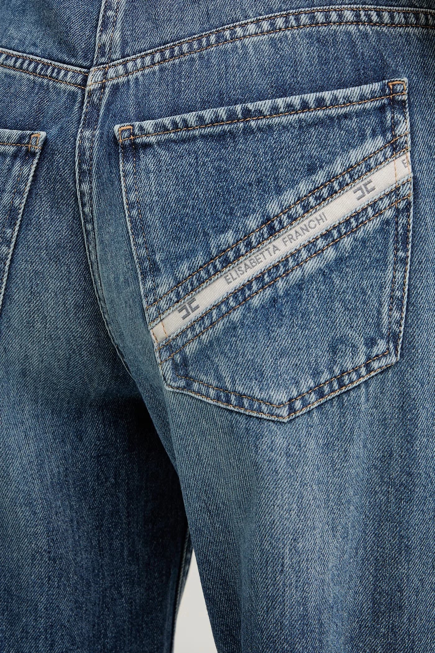 Женские джинсовые шорты-бермуды - фото 4