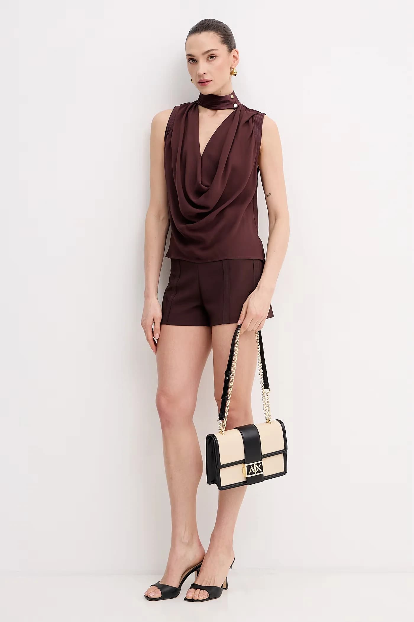 Шорты - фото 2