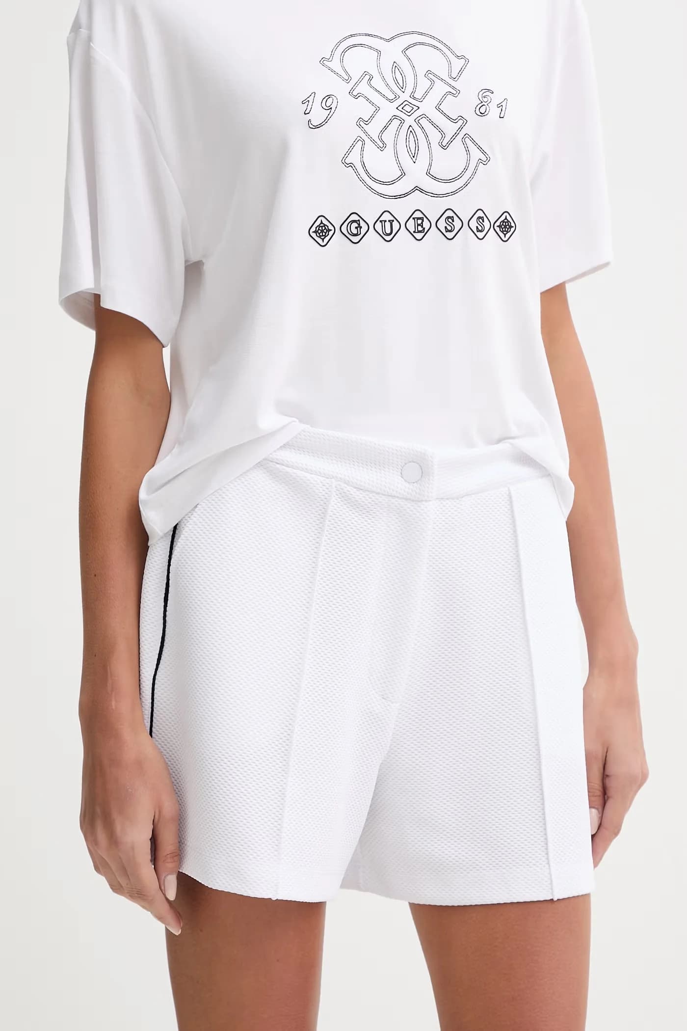 САРА женские шорты