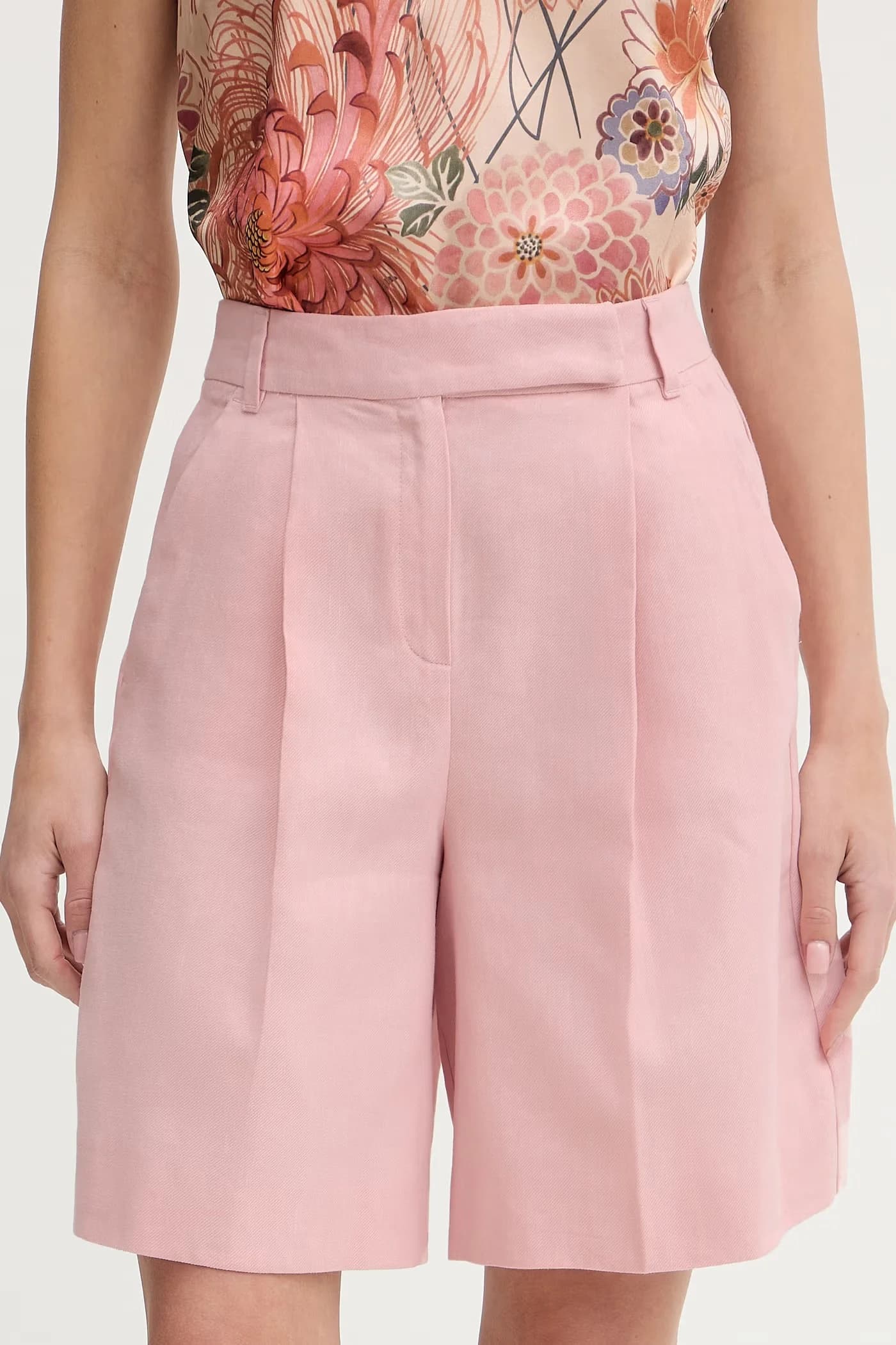 Женские шорты из льна COCCOLE