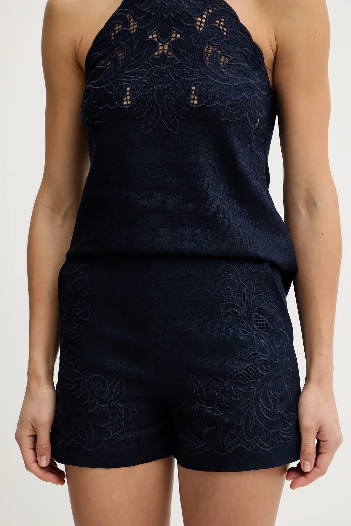 Шорты с льном