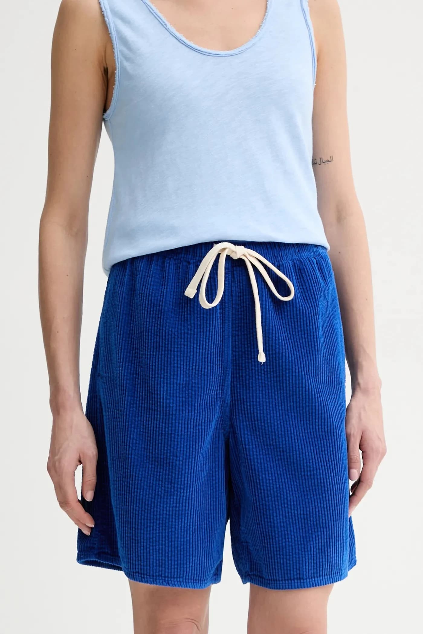 Вельветовые шорты