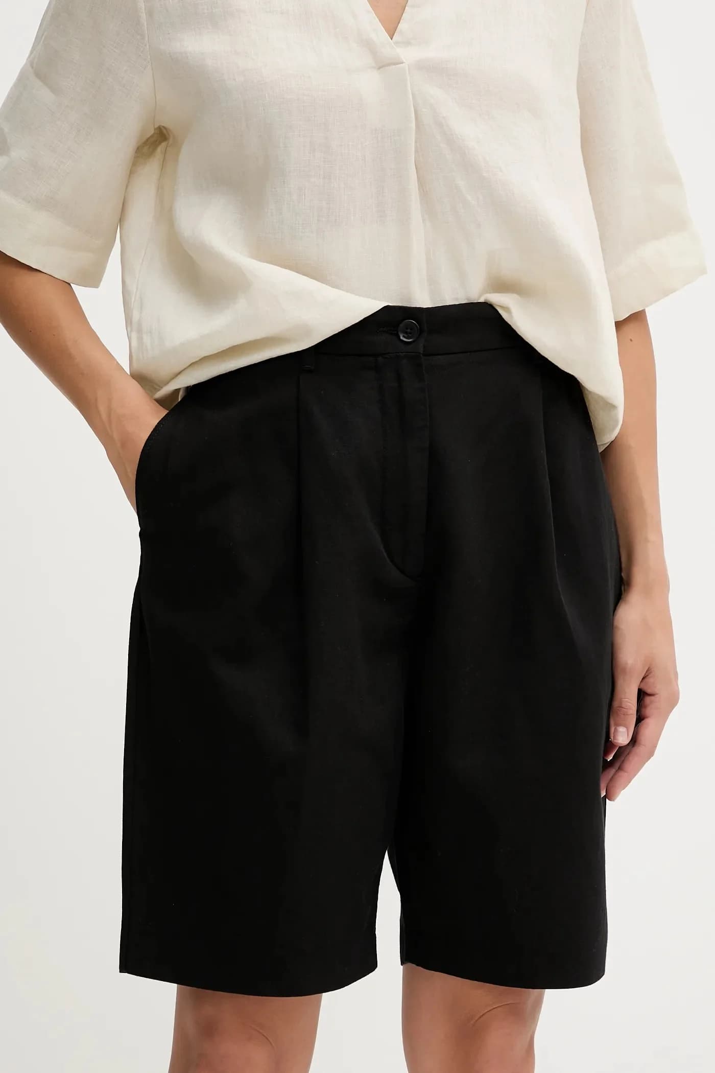 Шорты из смесового льна