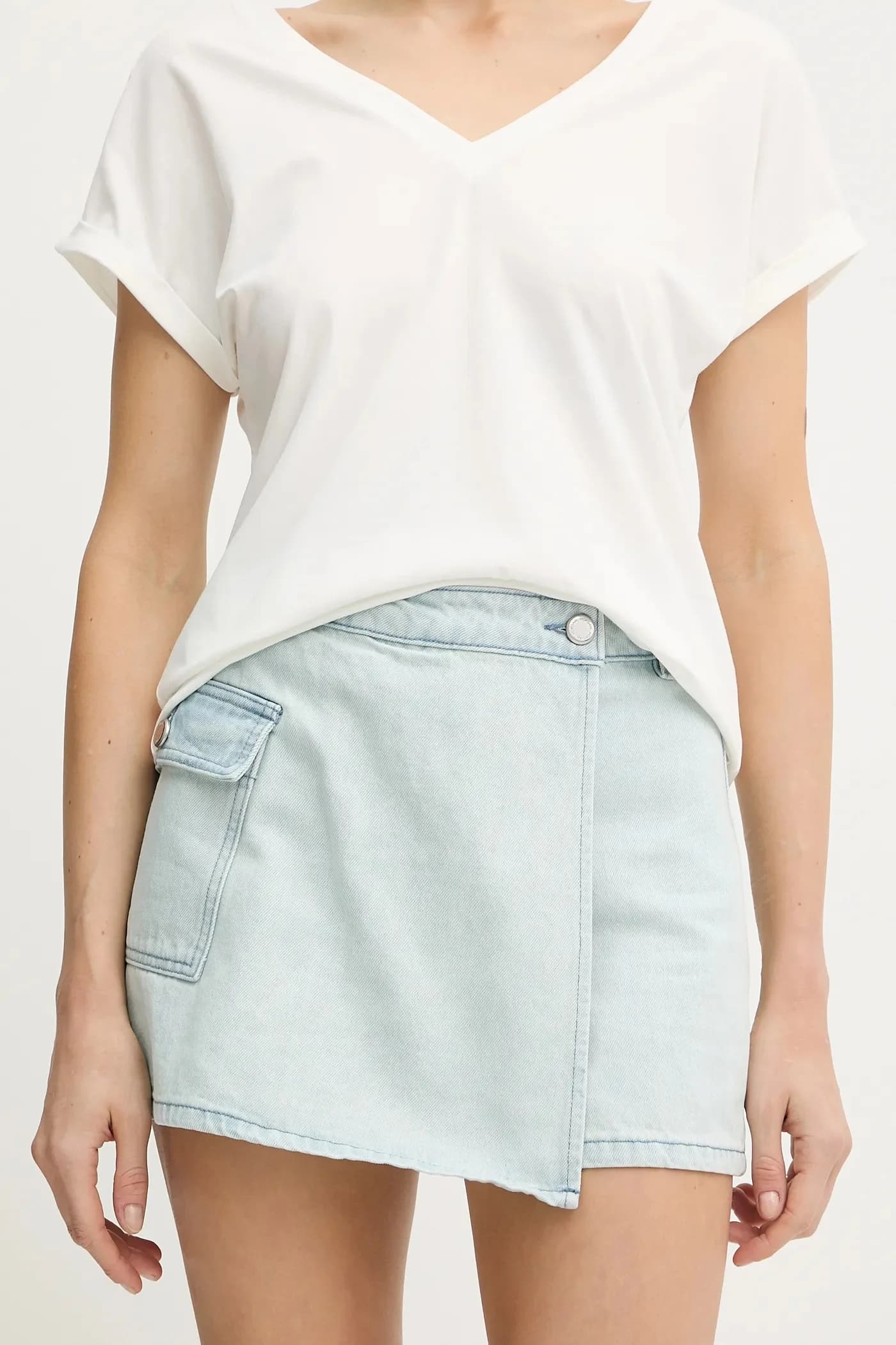 Джинсовая юбка и брюки