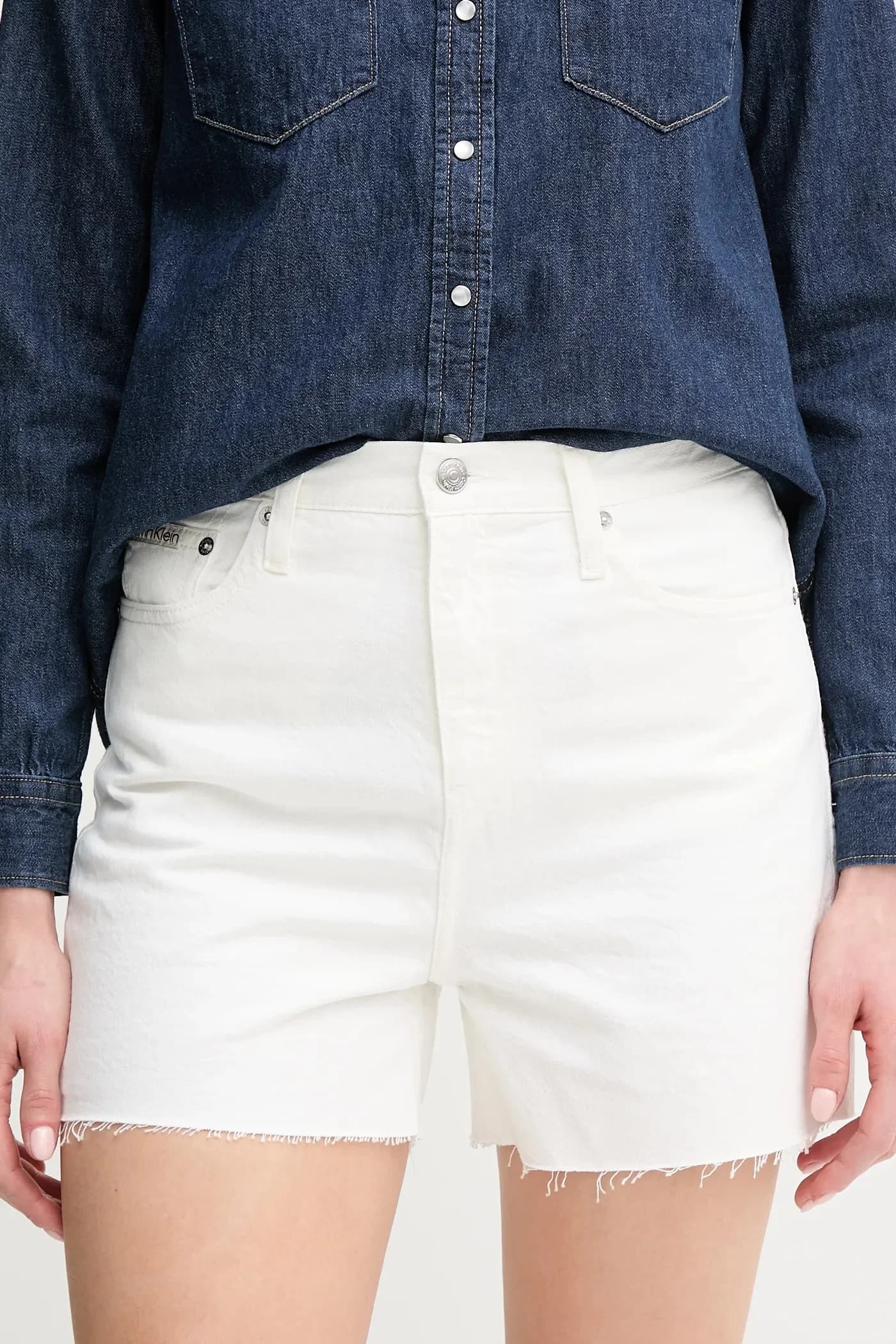 Джинсовые шорты