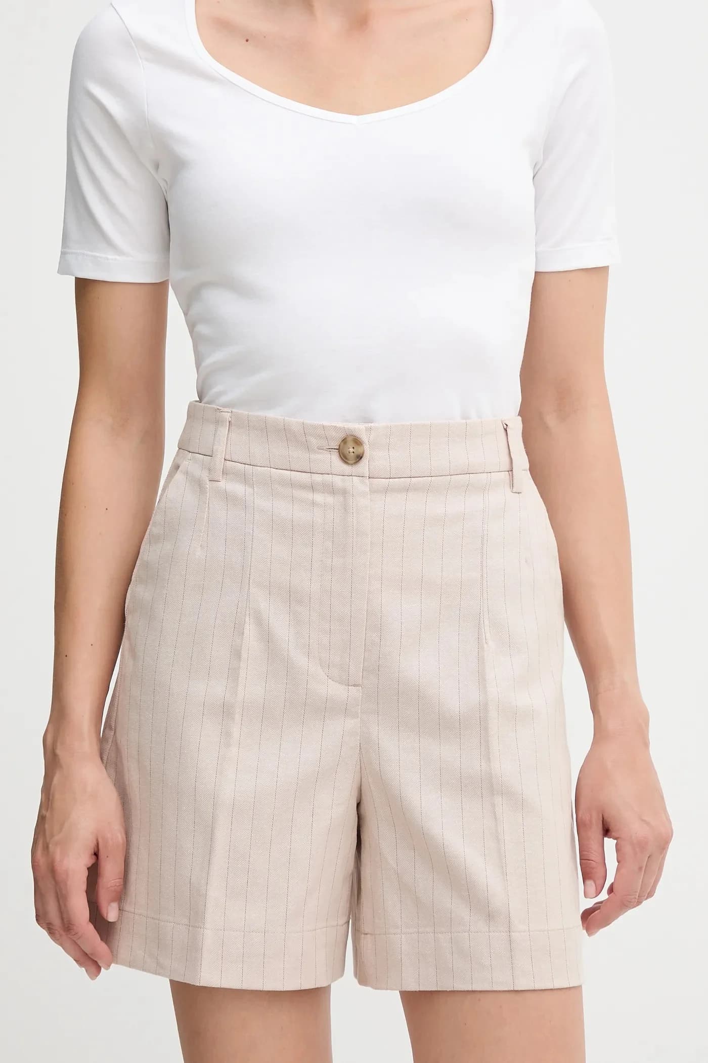 Шорты из смесового льна