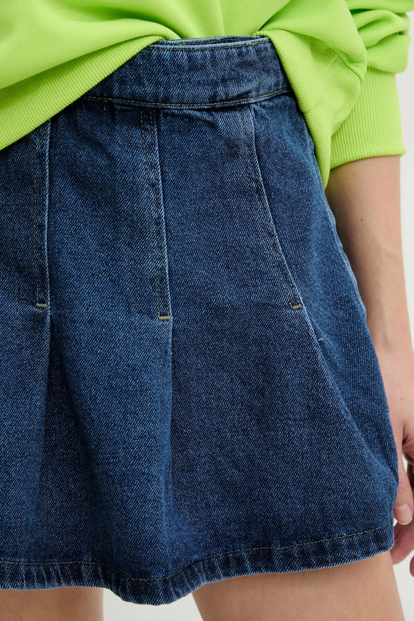 Джинсовая юбка и брюки - фото 4