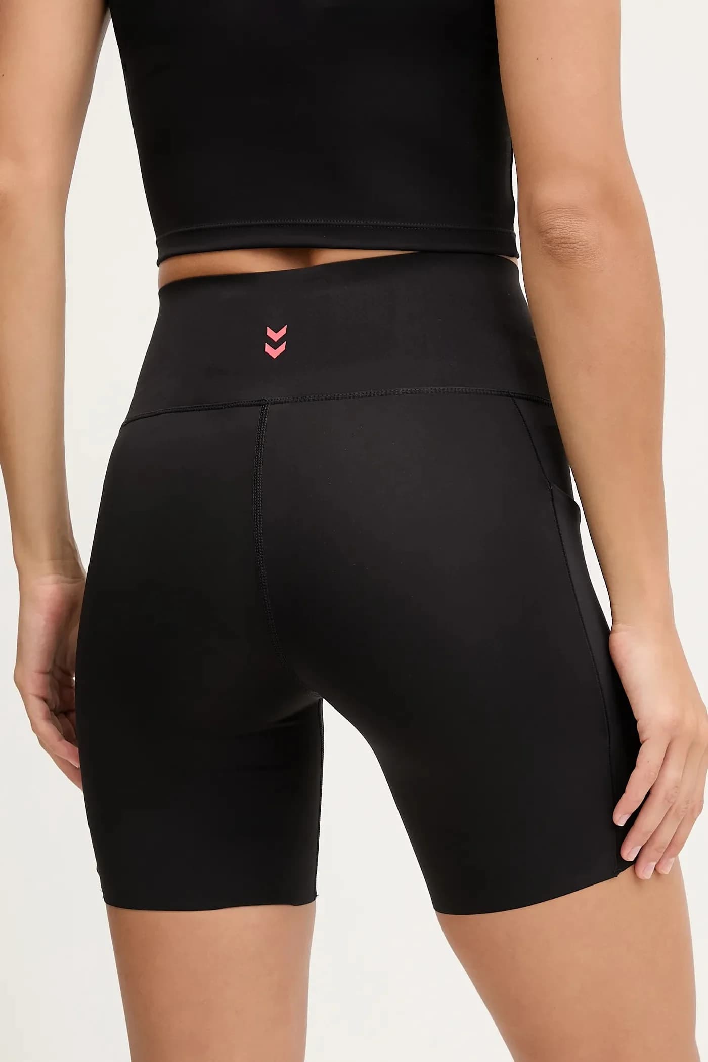 Спортивные шорты - фото 3