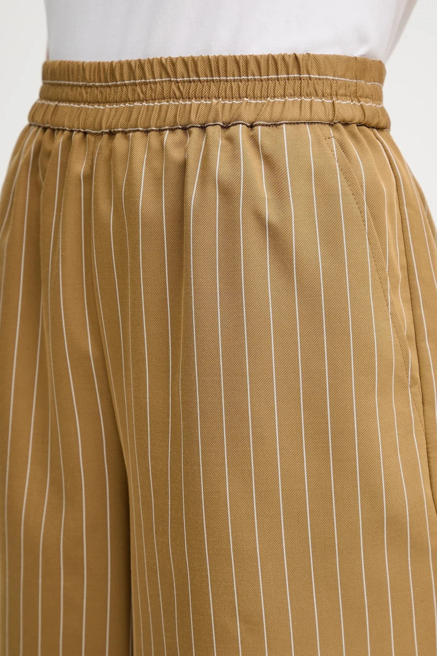 Шорты - фото 4