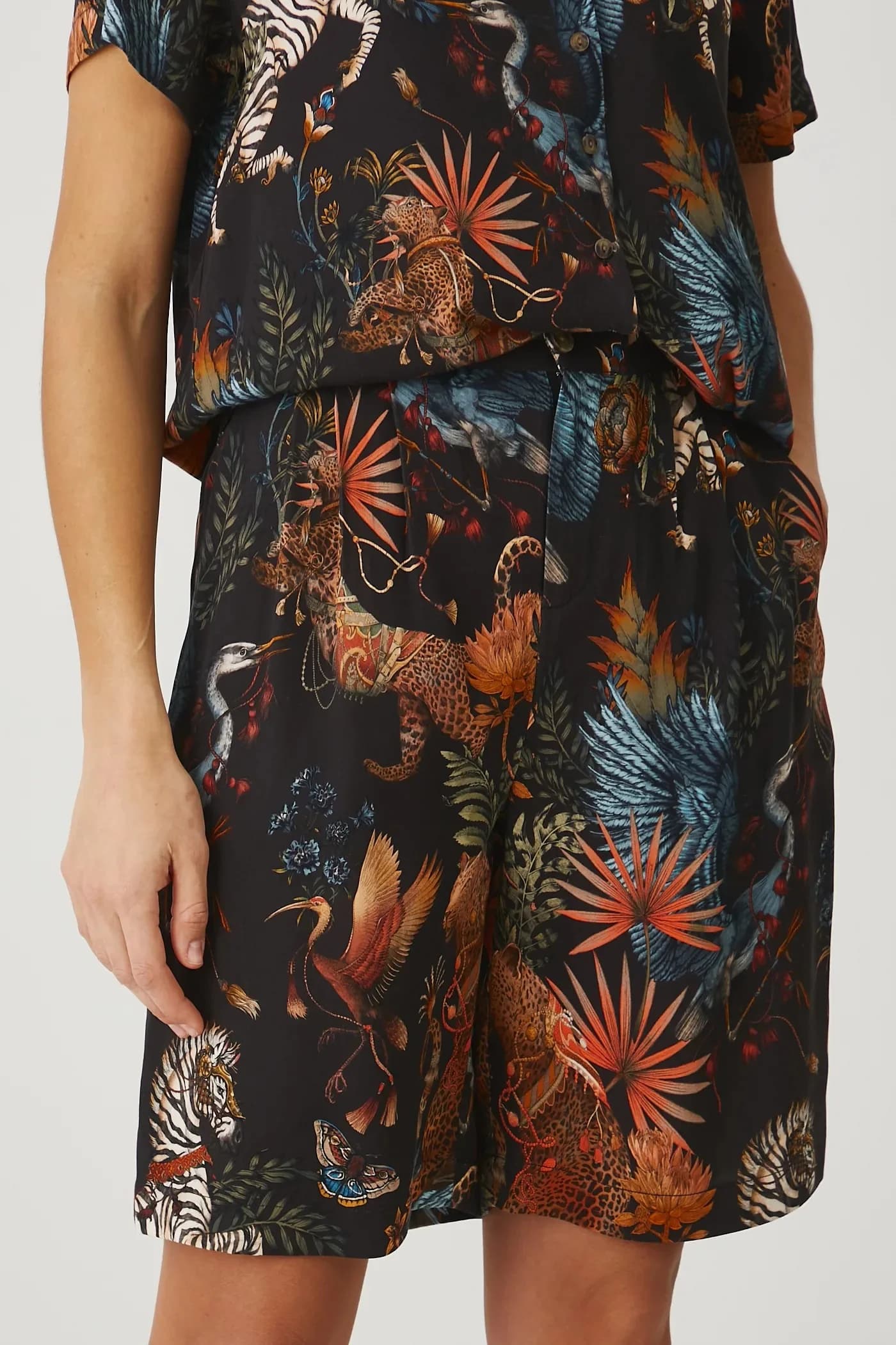 Шорты - фото 3