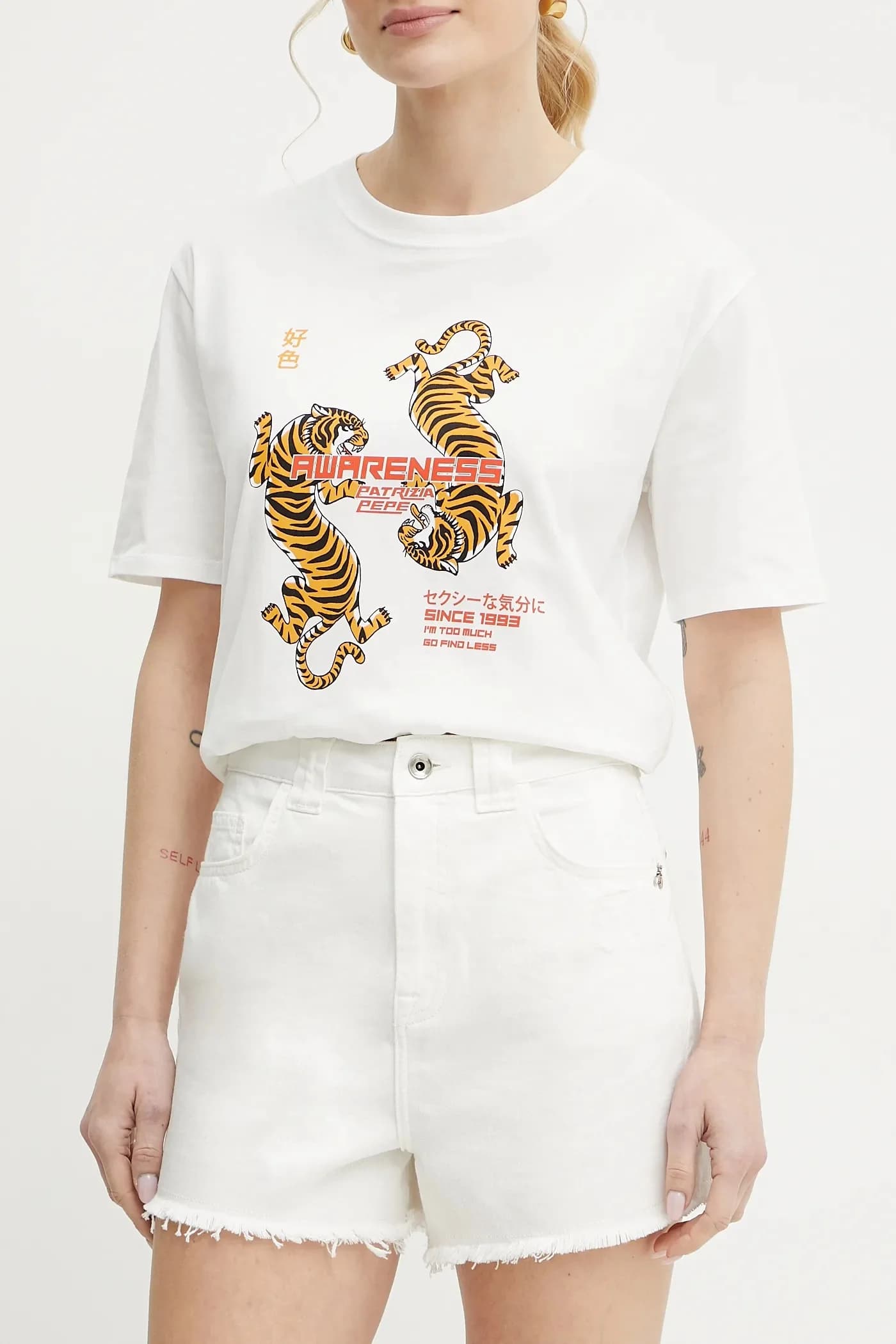 Джинсовые шорты