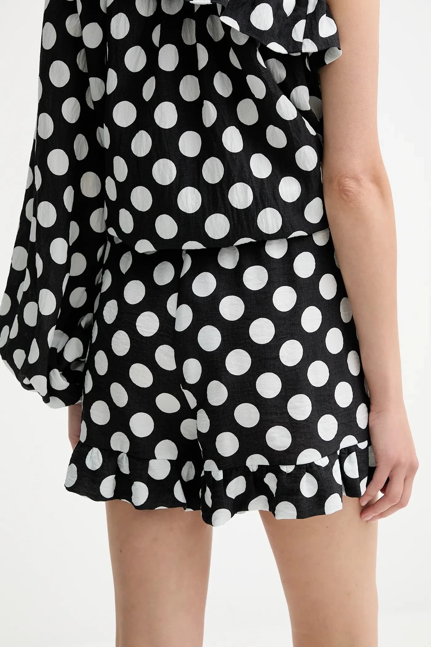 Шорты - фото 3