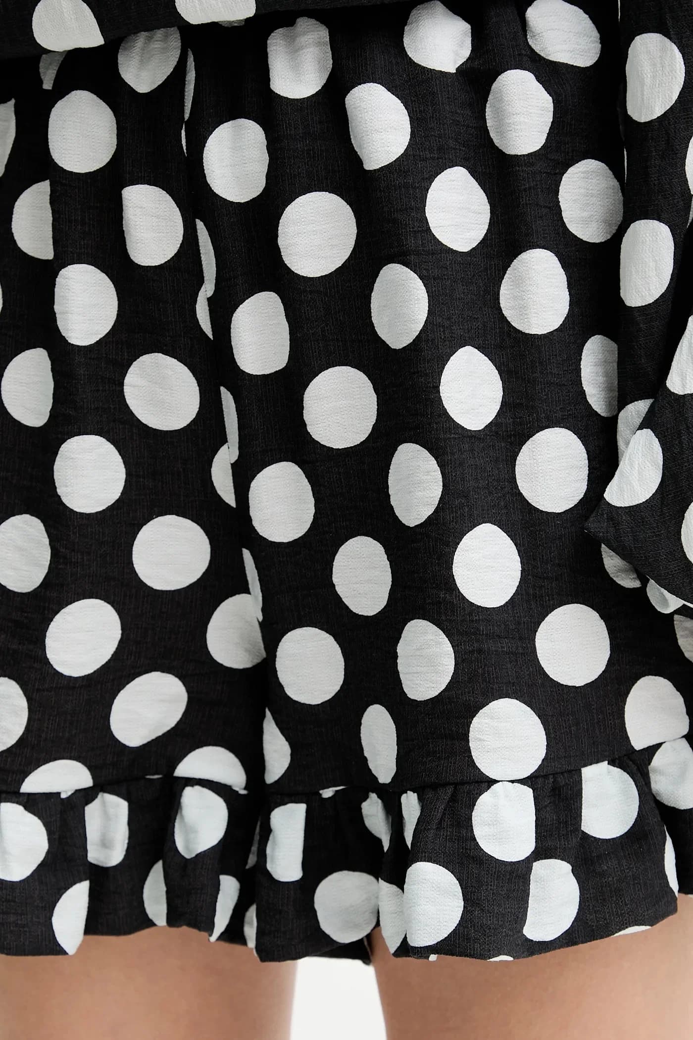 Шорты - фото 4