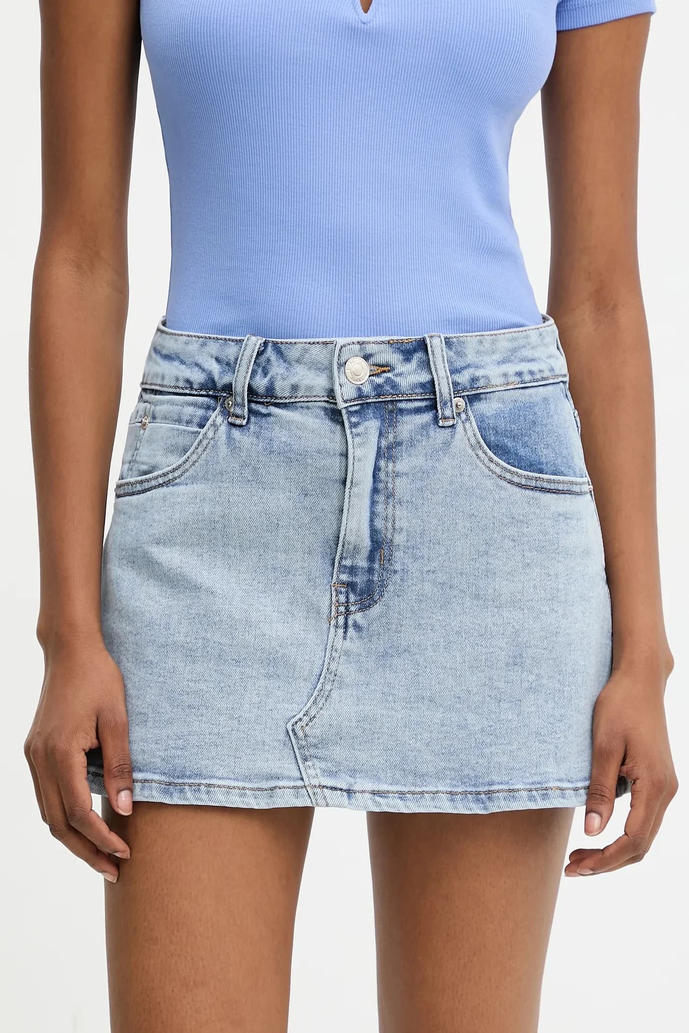 Джинсовая юбка и брюки