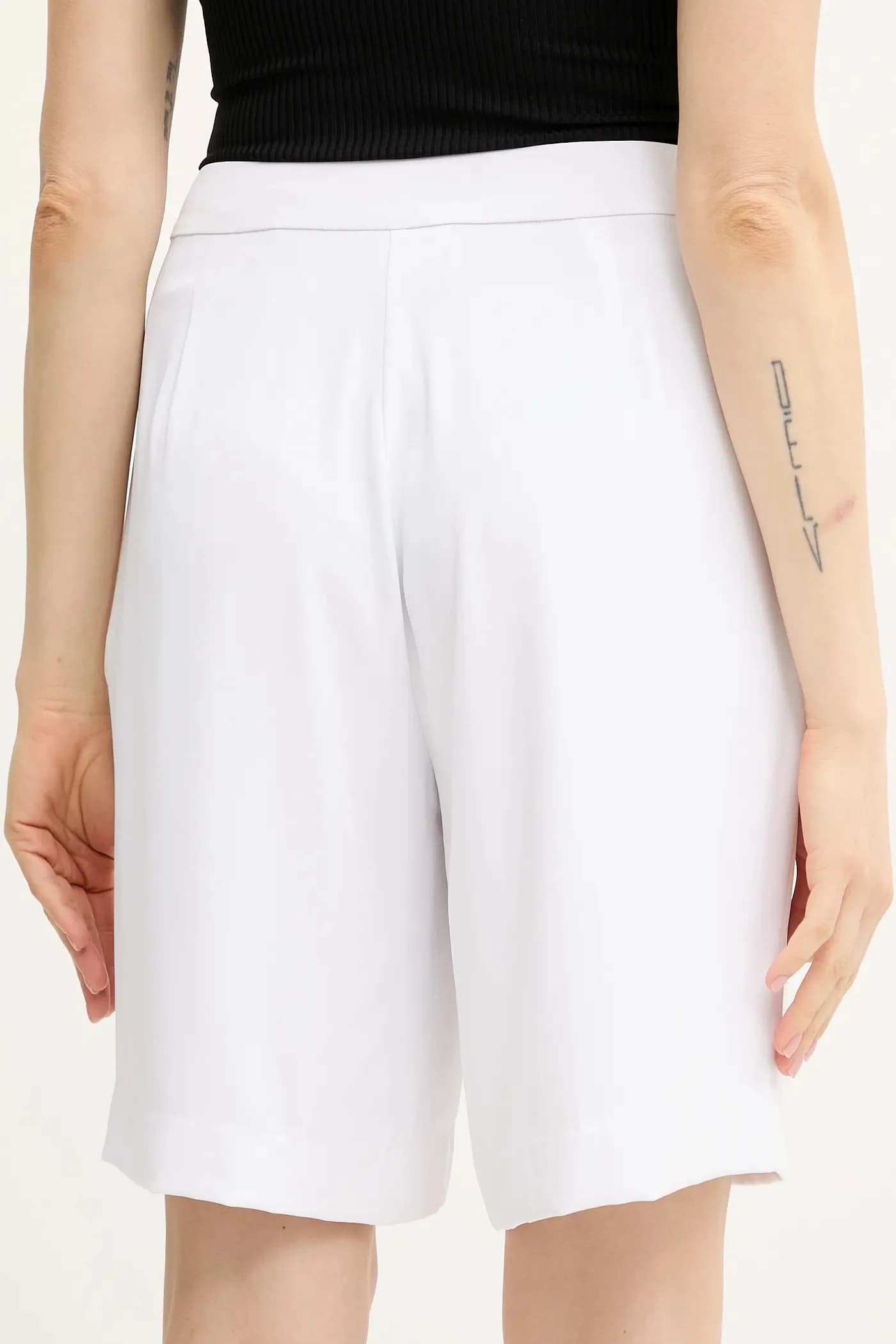 Шорты - фото 3