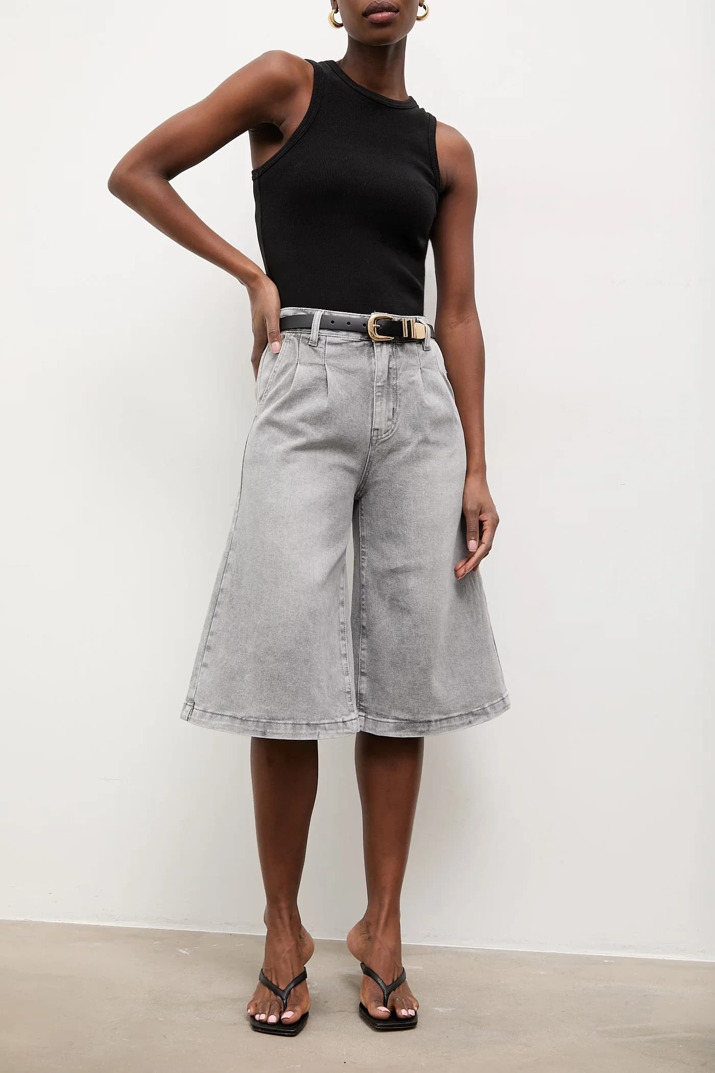 Джинсовые шорты