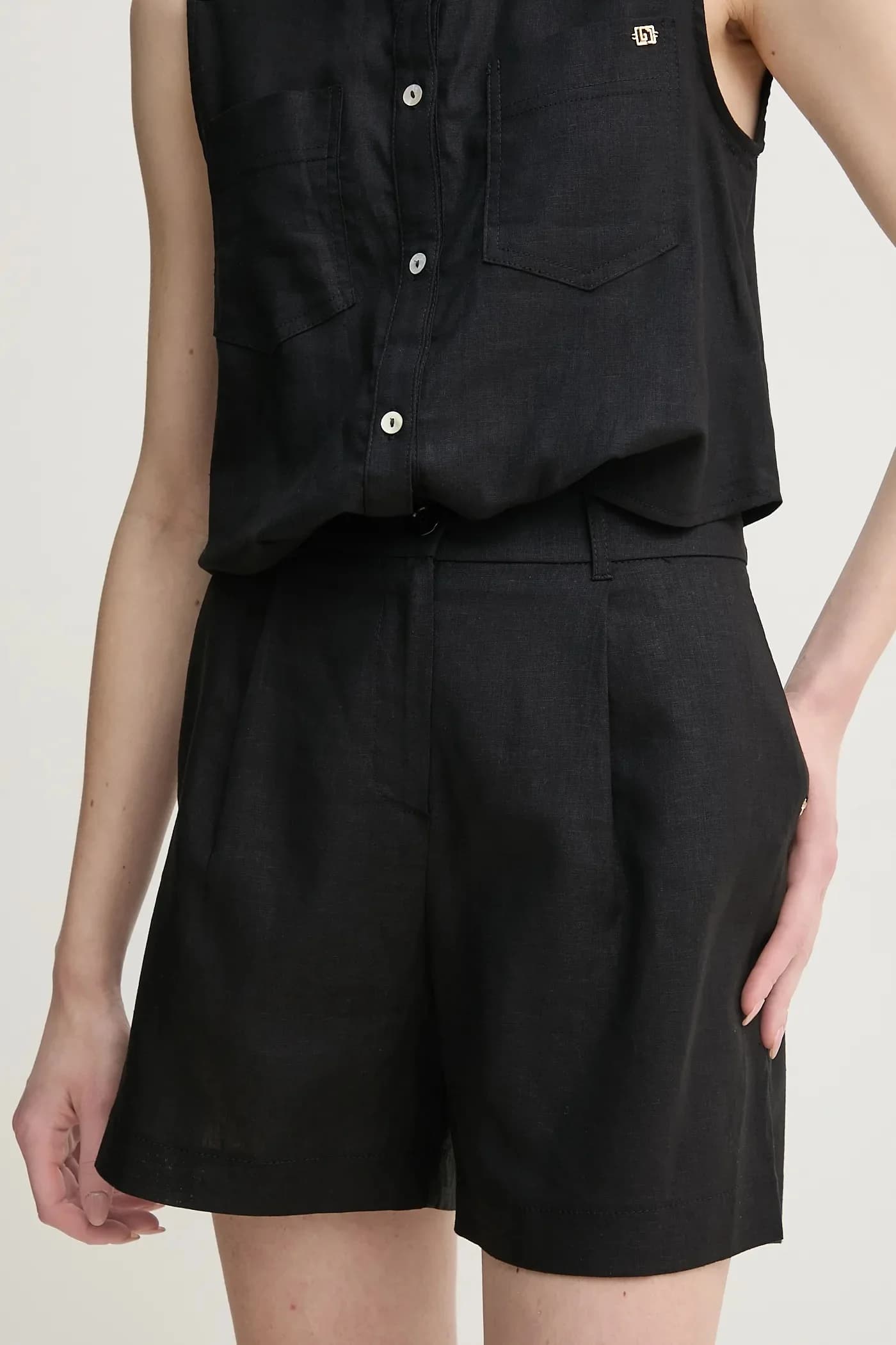 Льняные шорты