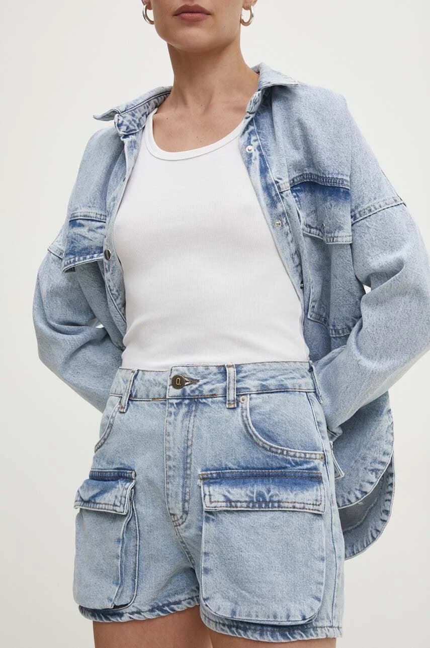 Джинсовые шорты