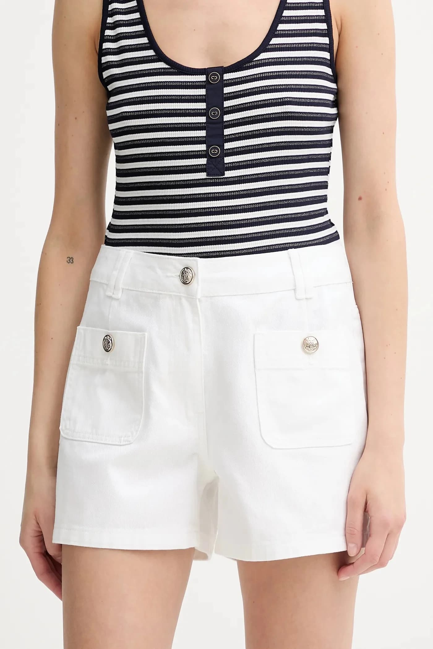 Джинсовые шорты