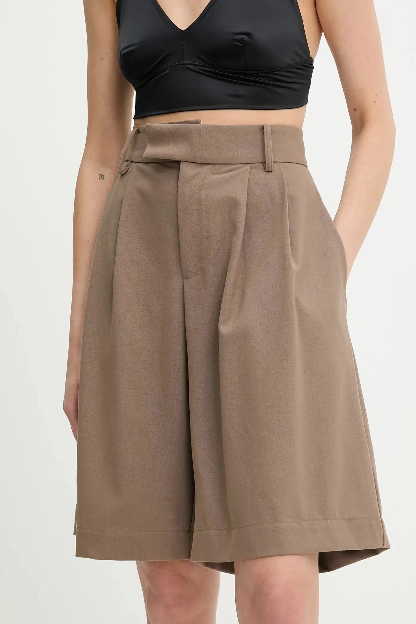 Шорты из смесовой шерсти