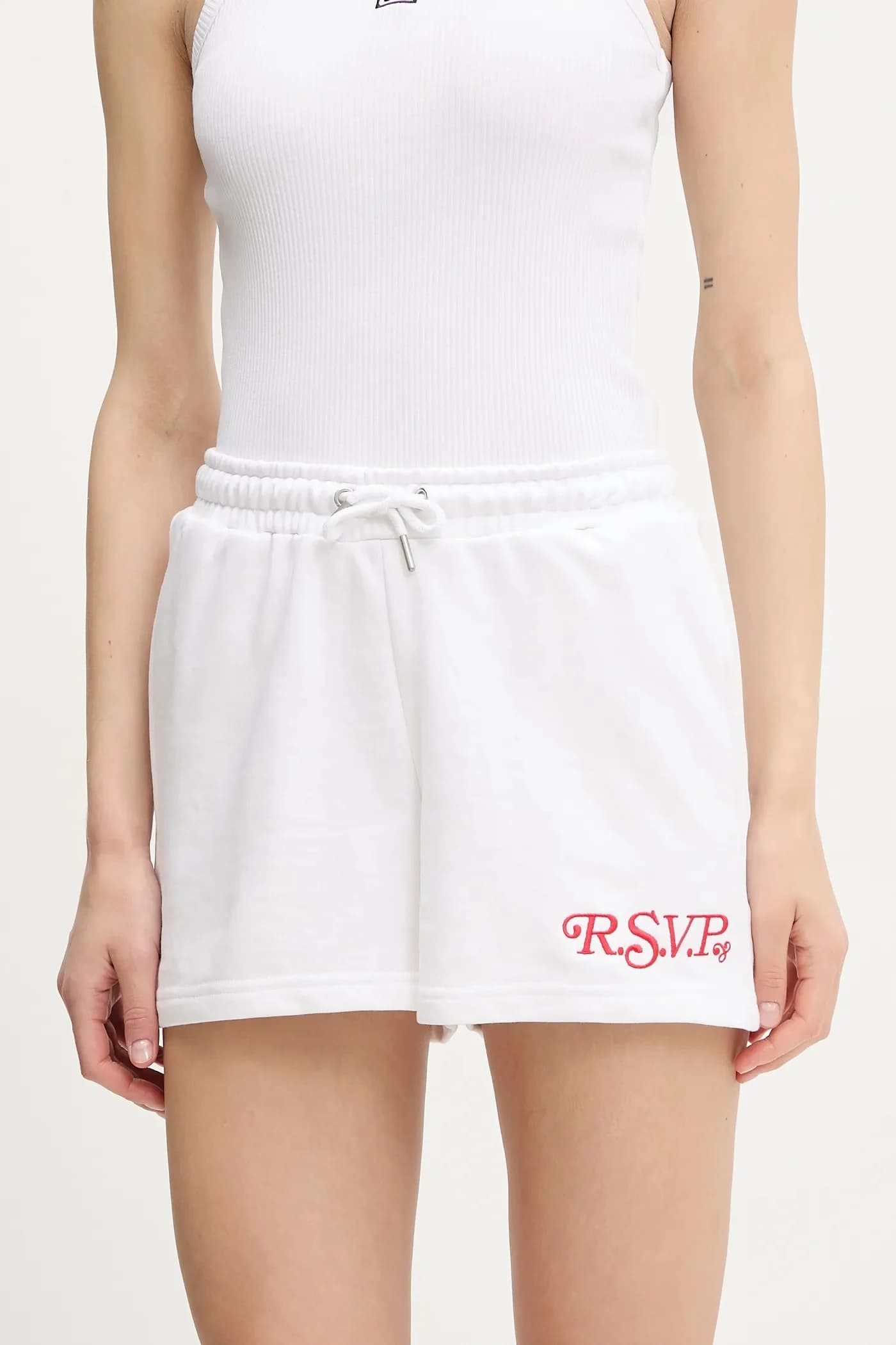 Шорты с рюшами