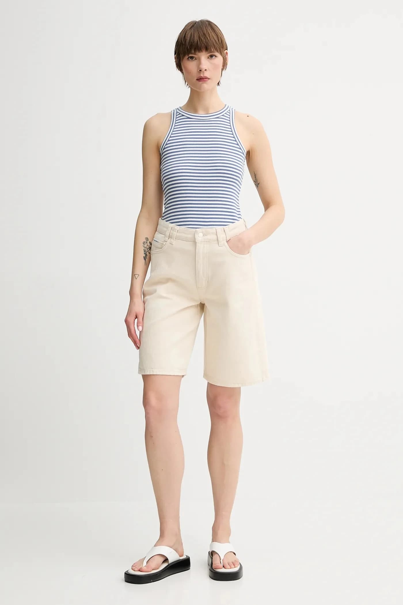 Джинсовые шорты - фото 2