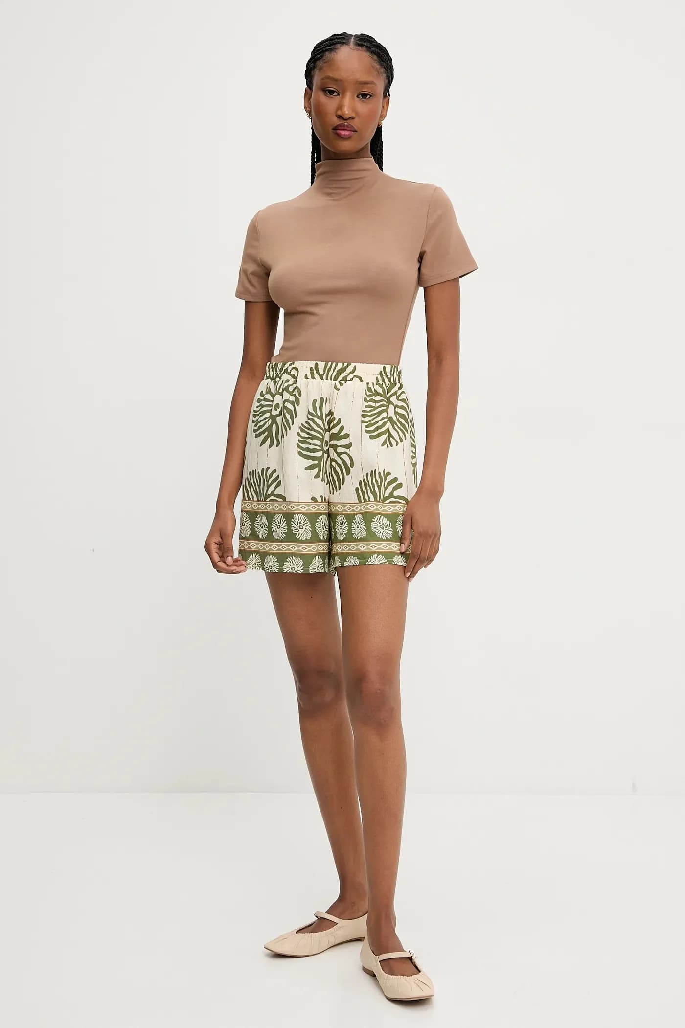 Шорты - фото 2