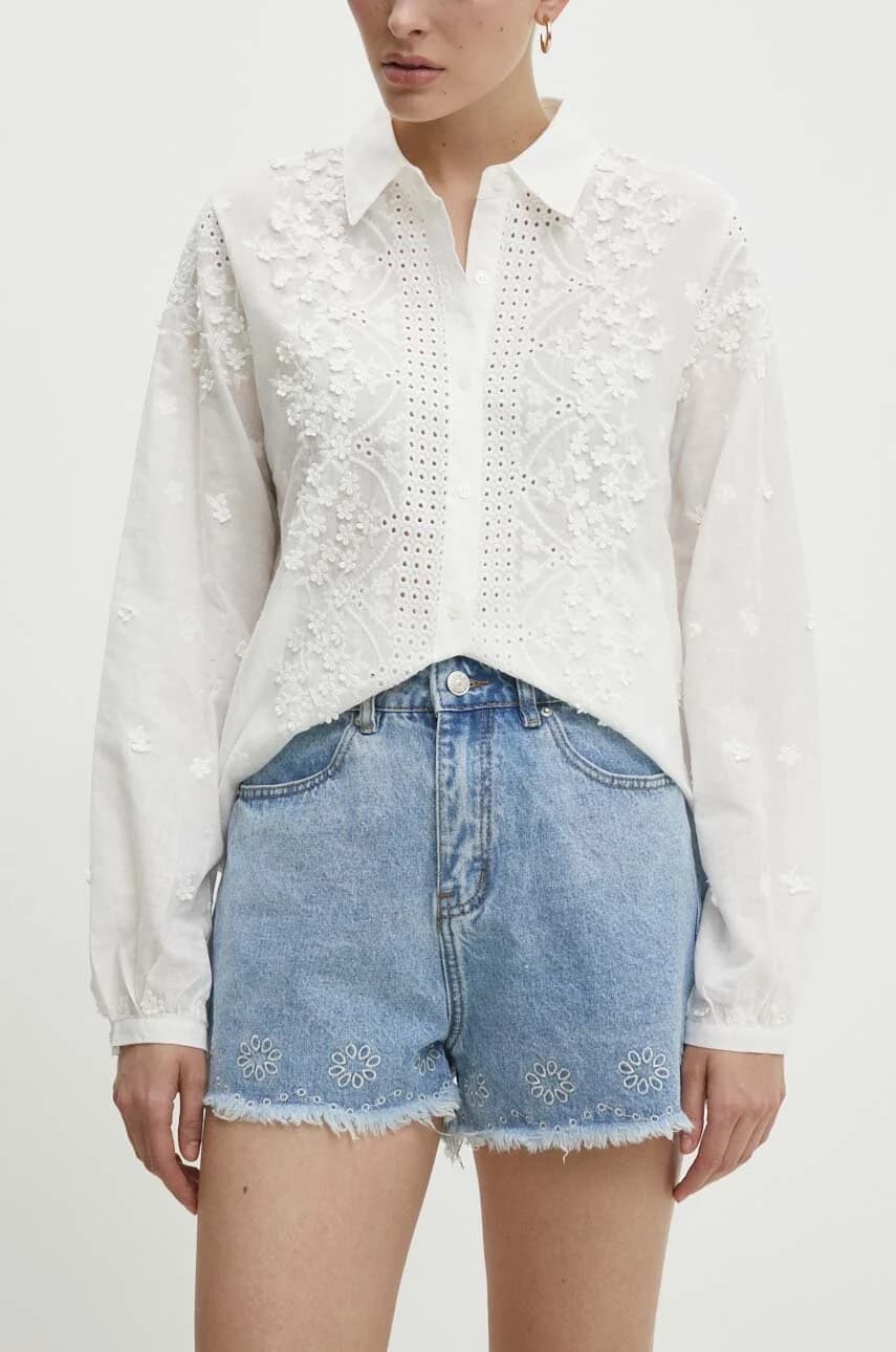 Джинсовые шорты