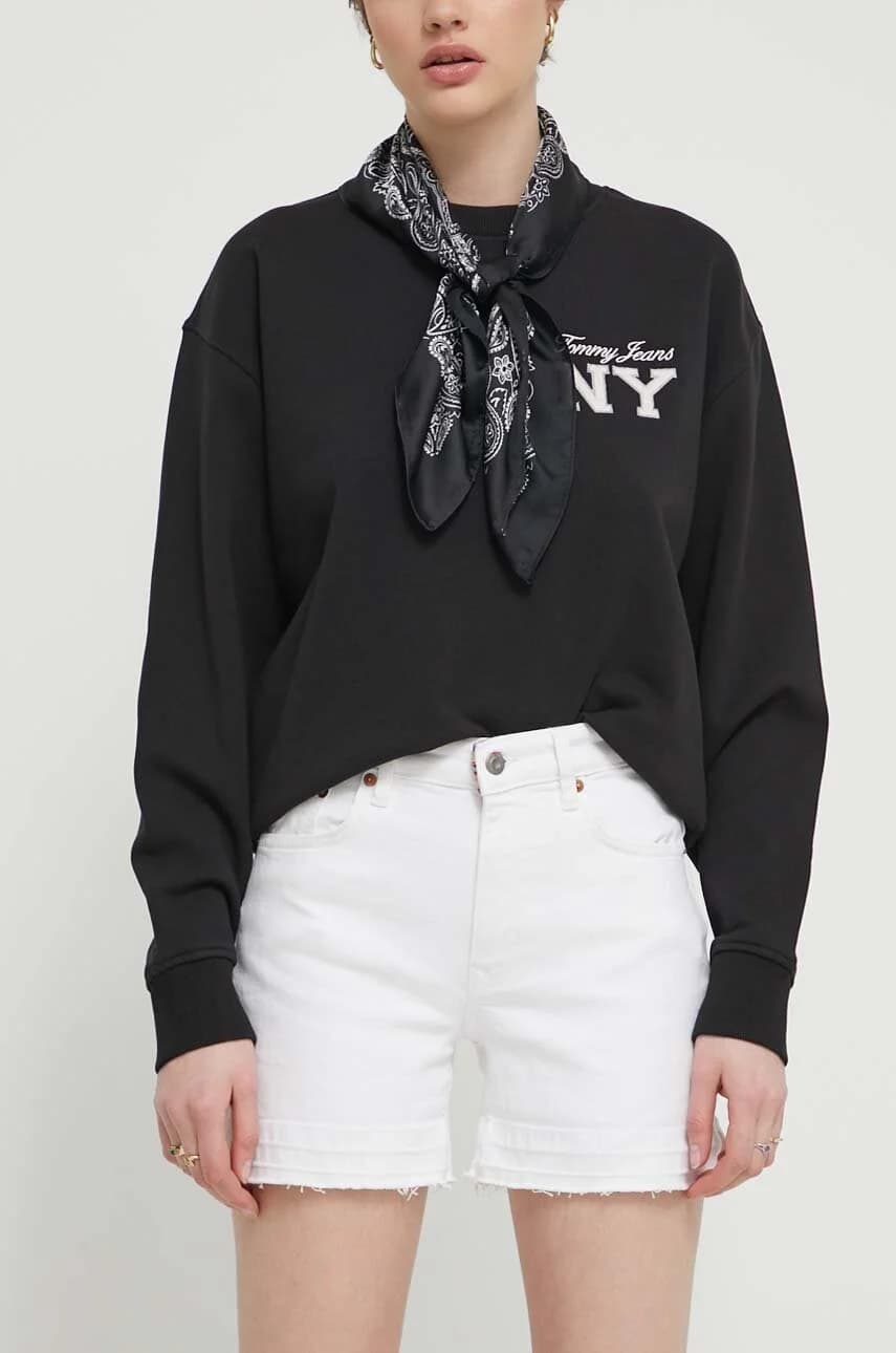 Джинсовые шорты