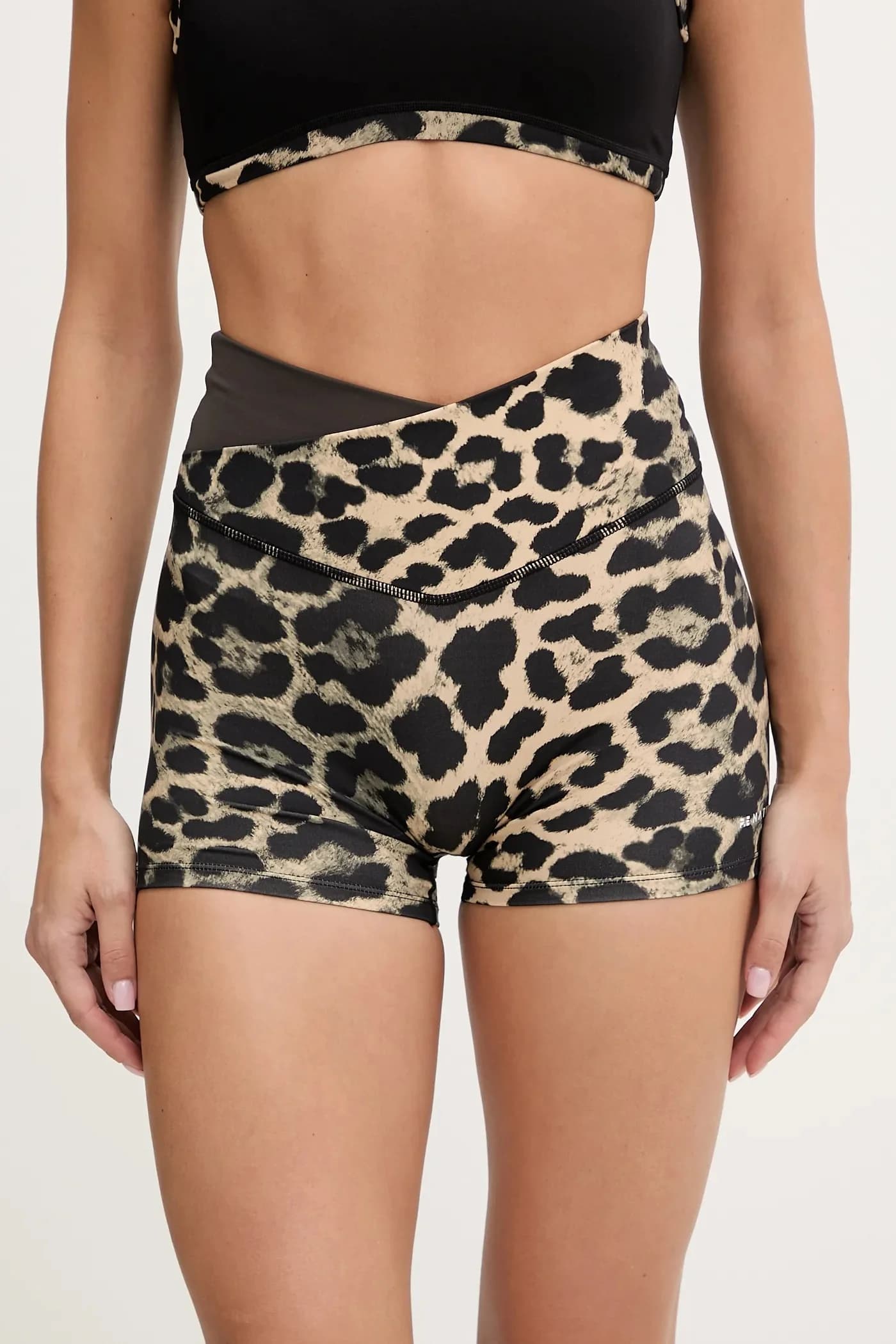 тренировочные шорты Wander 3