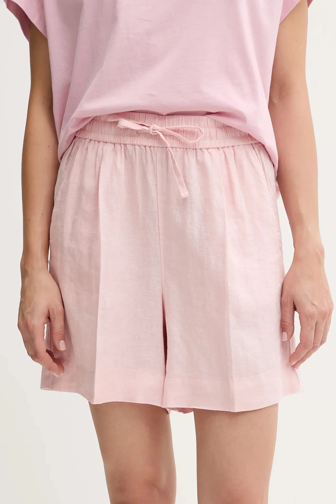 Льняные шорты