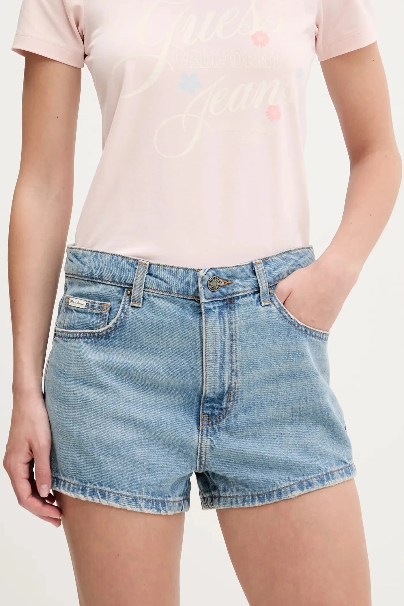 Джинсовые шорты