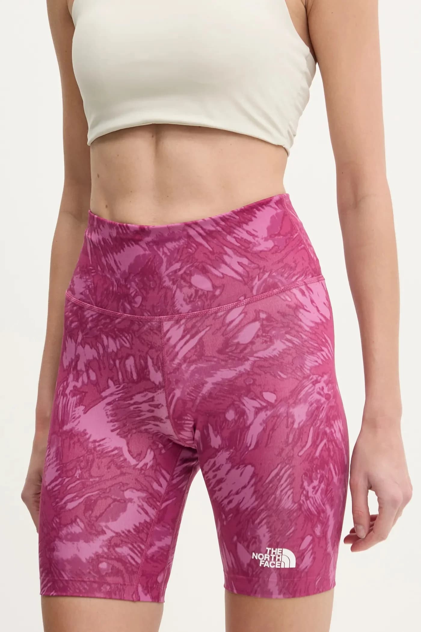 Гибкие спортивные шорты