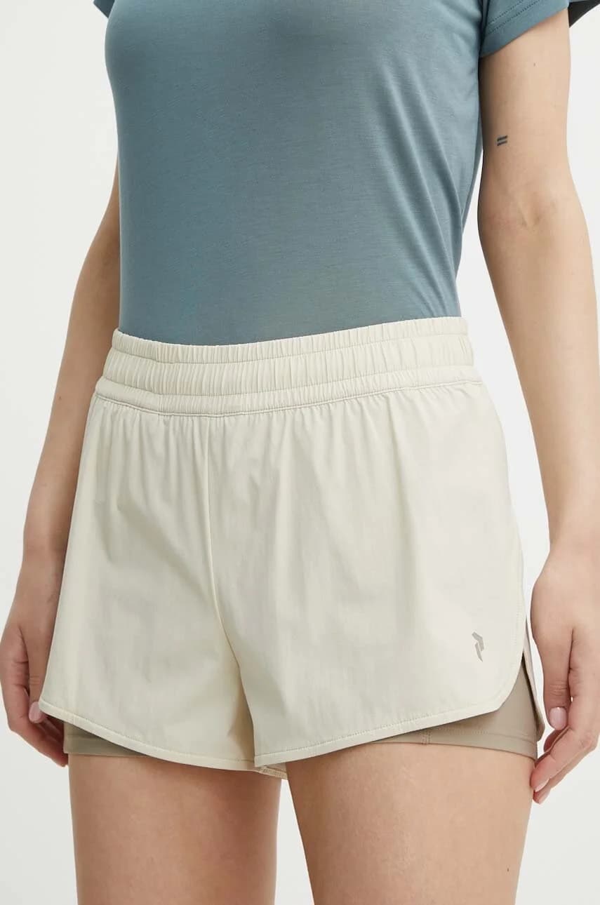 Легкие спортивные шорты