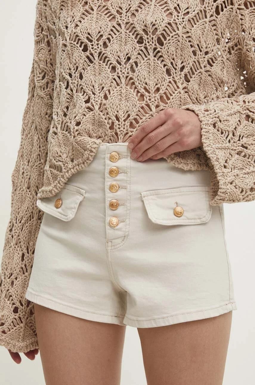 Джинсовые шорты