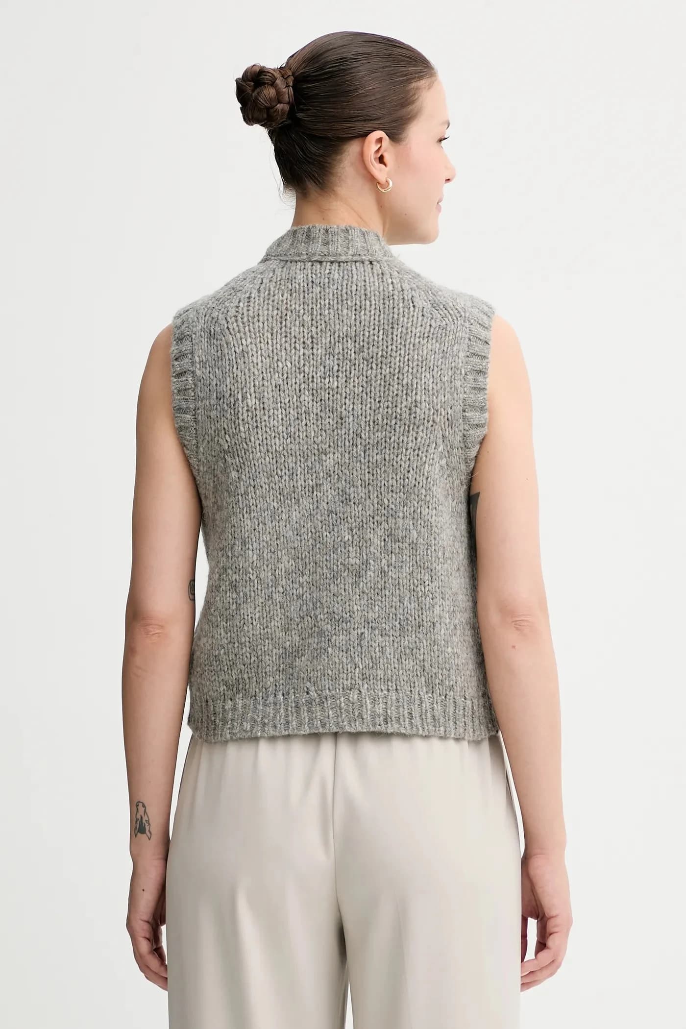 Шерстяной жилет - фото 3