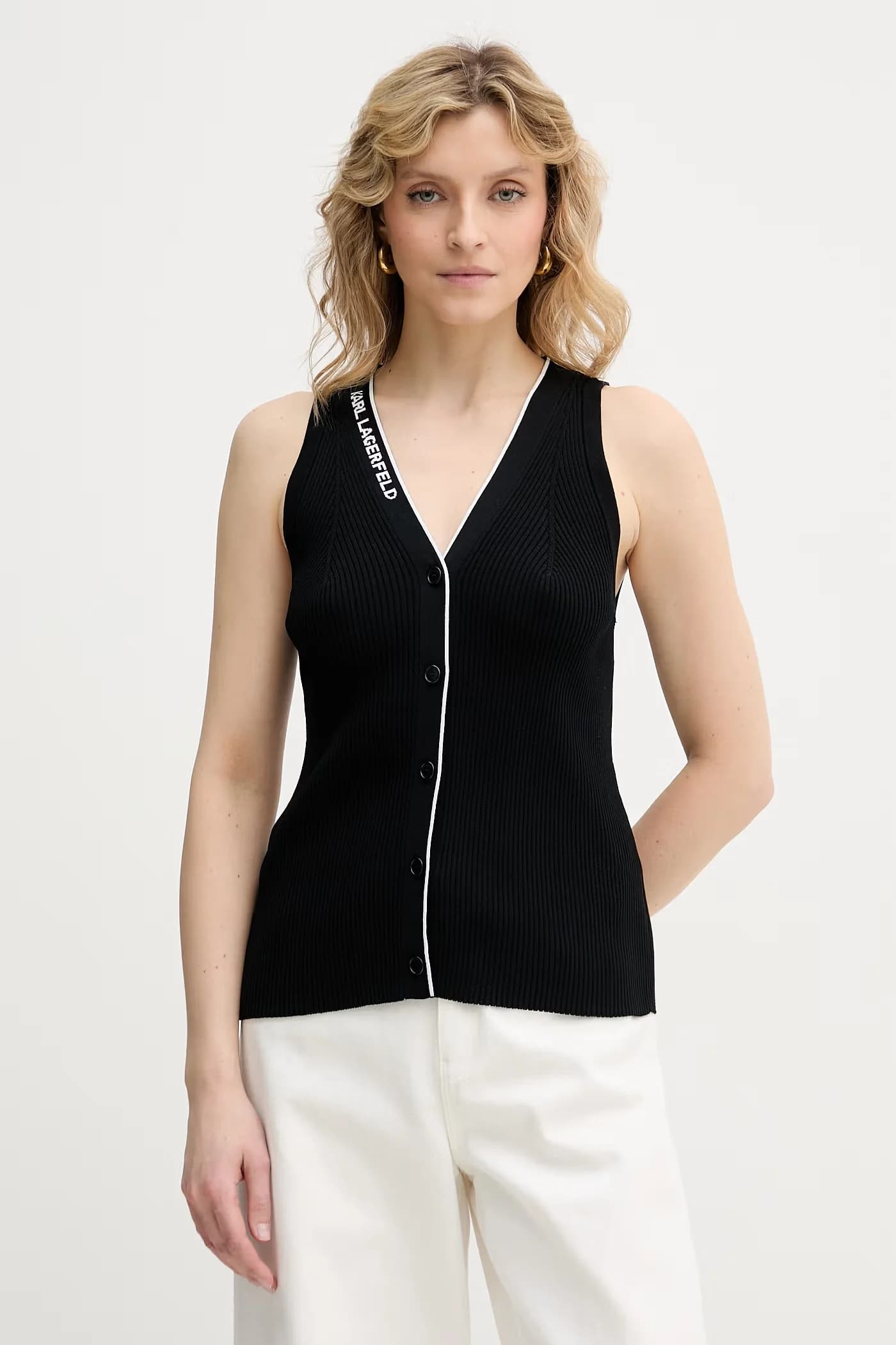 Женский жилет