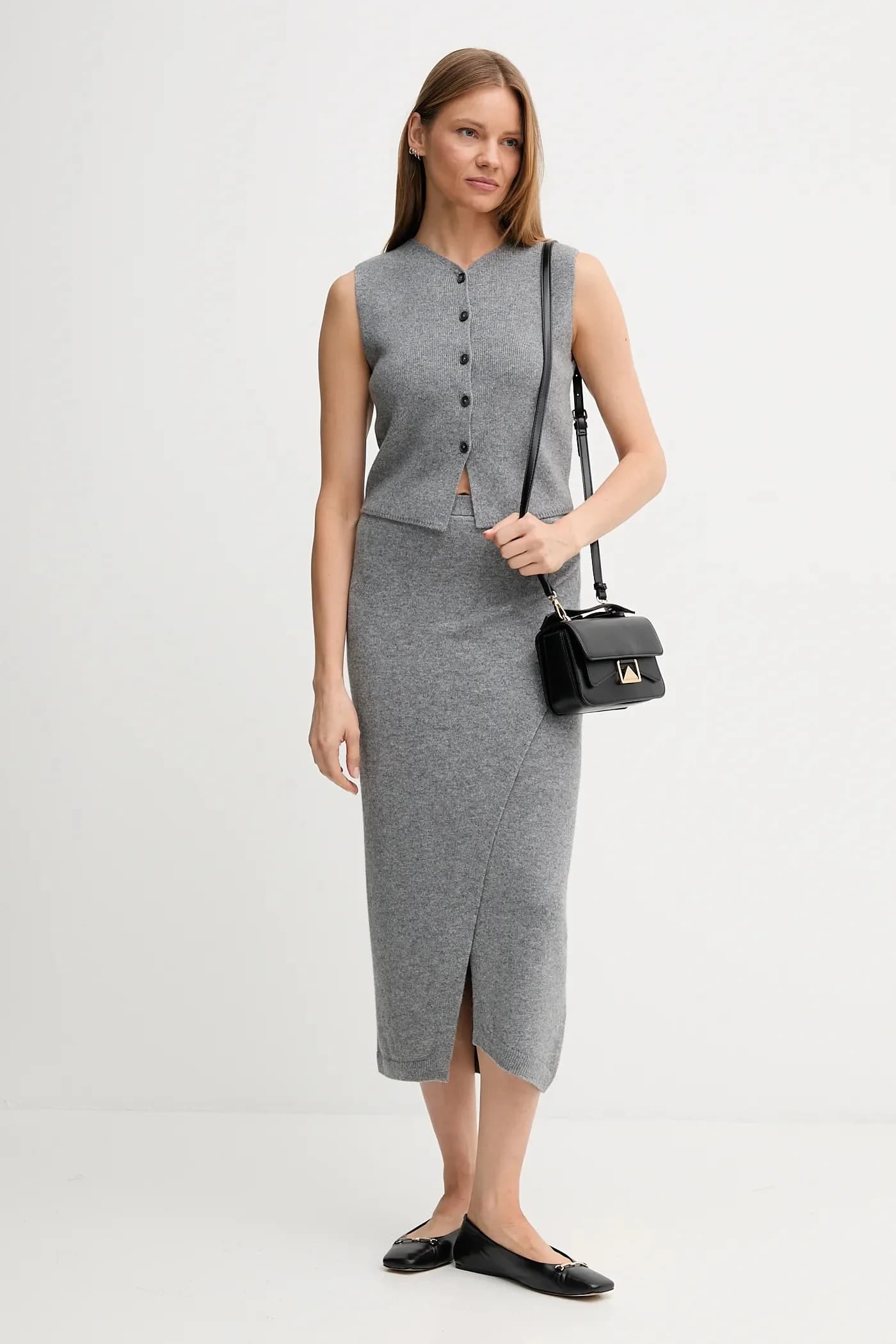 Шерстяной жилет - фото 2