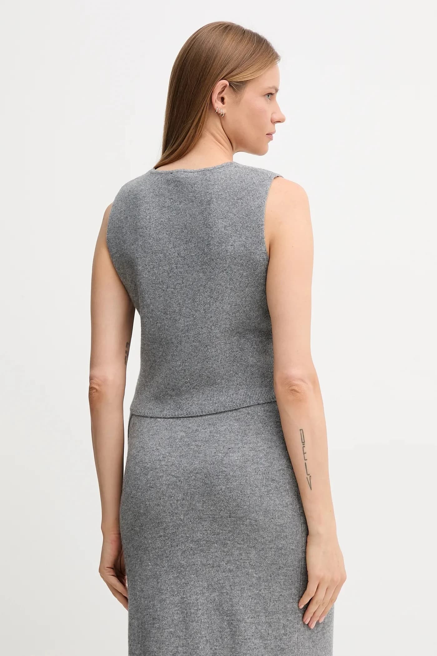 Шерстяной жилет - фото 3